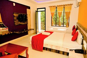 Deluxe Triple Room - MK Arcade (Chikkamagaluru)