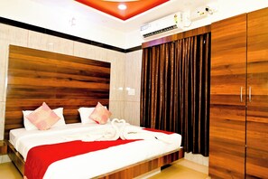Deluxe Studio Suite - MK Arcade (Chikkamagaluru)