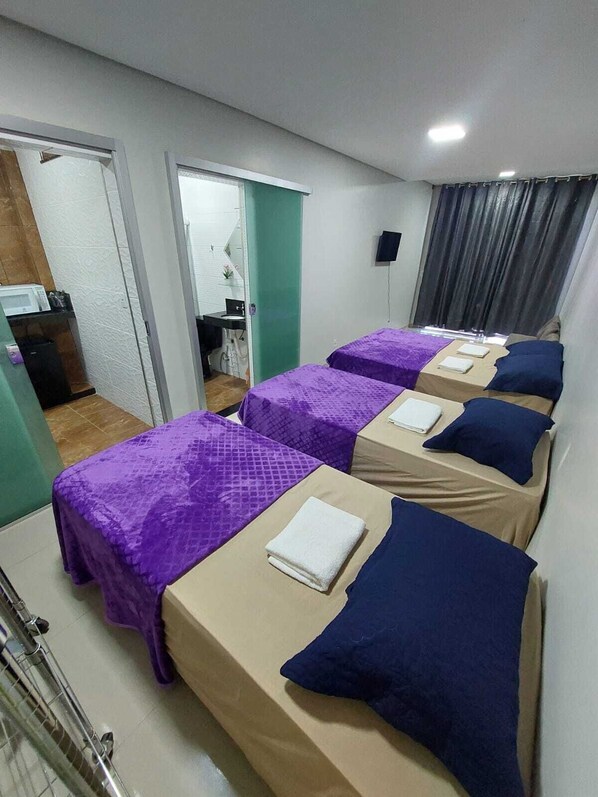 Spa - Big Family Room for 6 people, with kitchen and private bathroom, pets allowed. (Setor Village Formosa)