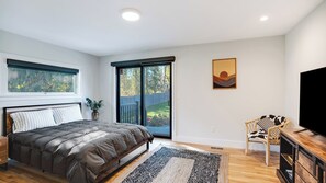 3 soverom, strykejern/-brett, wi-fi og sengetøy