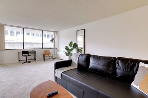 Apartment, City View | Living area