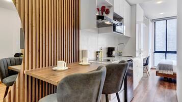 Apartment (307) | Dining room