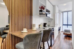 Apartment (307) | Dining room - Otono 518 by Wynwood House  (Bogotá)