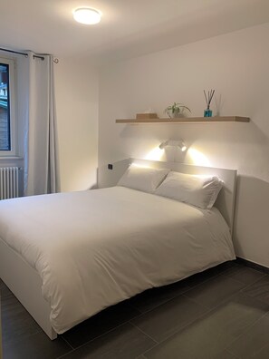 2 bedrooms, iron/ironing board, travel crib, WiFi