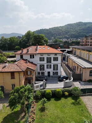 Imagen sin descripción, 5 de 33, botón