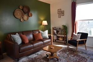 Living area - Wildflower Suites South (Garfield)