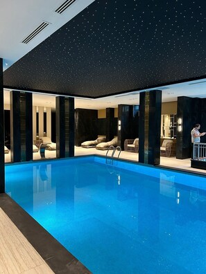 Innenpool, Außenpool