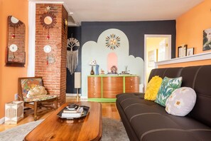 TV, video games - Postmodern Penthouse | 1 Min Walk Dining + Shops (Winooski)