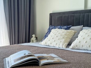 1 habitación, tabla de planchar con plancha, wifi gratis y ropa de cama 
