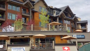 Exterior - SPRING BREAK- SLOPESIDE Luxury Ski-in/Ski-out- Grand Colorado Peak 8 - SLEEPS 12 (Breckenridge)