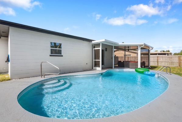 Outdoor pool, a heated pool