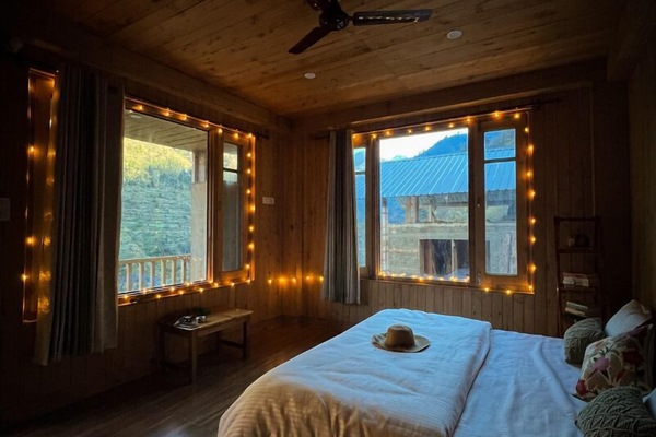 Premium Double Room, Balcony, Mountain View | WiFi (free), individually decorated, individually furnished, bed sheets
