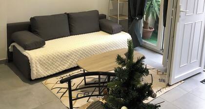 A5 minute de la gare avec toute commodité a proximité