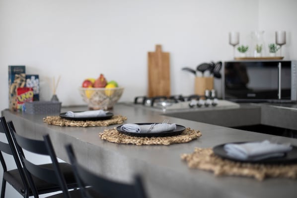 Fridge, microwave, coffee/tea maker, cookware/dishes/utensils - Casa Alta (Sayulita)