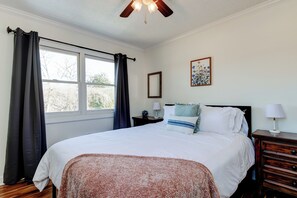 4 bedrooms, WiFi, bed sheets