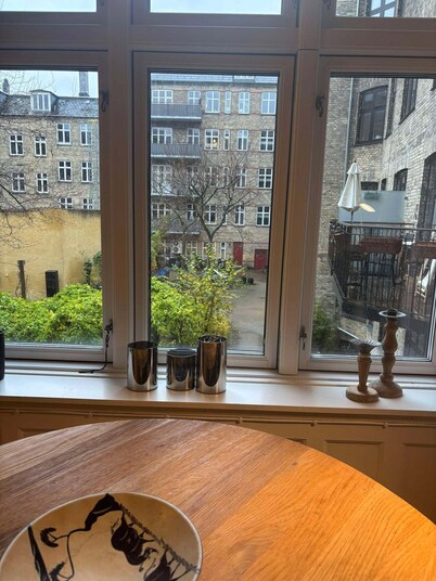 Cozy apartment close to everything