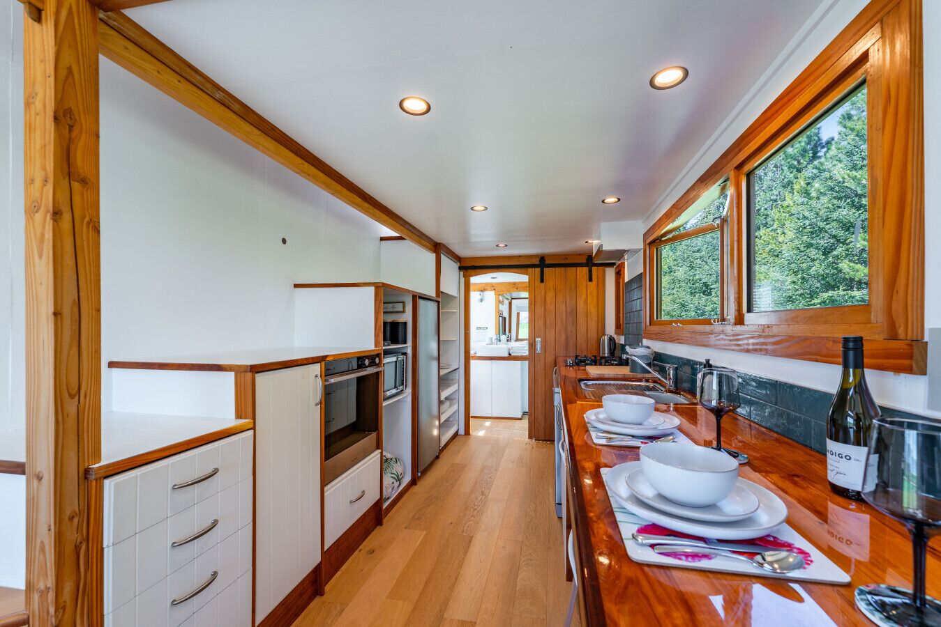 Frigorífic, microones, forn i placa de cuina 