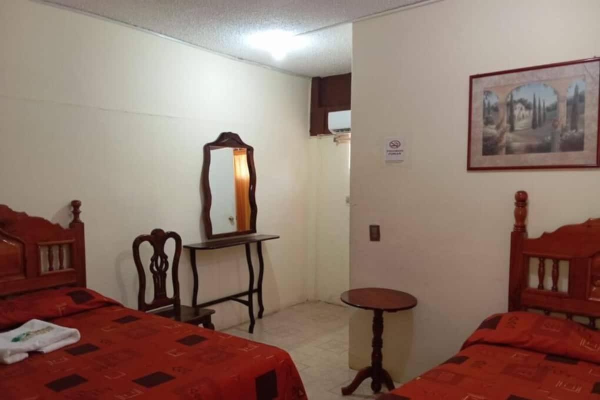 Chambre classique double, non-fumeur, patio | Accès au Wi-Fi (inclus)