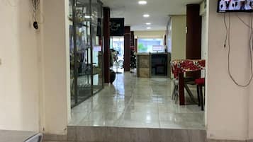 Quầy tiếp tân