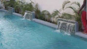 Villa | Basseng | Utendørsbasseng