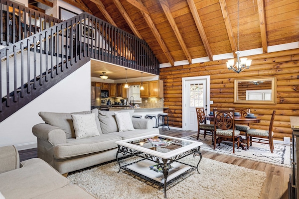 House (5 Bedrooms) | Interior