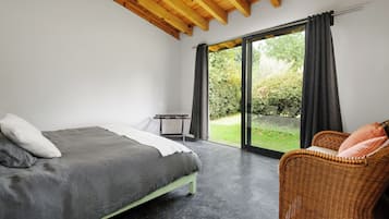 Chalet familiar, vista a la montaña | 3 habitaciones, decoración personalizada y cortinas blackout