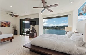 5 bedrooms, desk, free WiFi, bed sheets