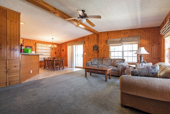 Living area - The Wolf Cabin at the Riviera Resort in Neillsville, Wisconsin! (Neillsville)