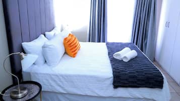 2 bedrooms, iron/ironing board, WiFi, bed sheets