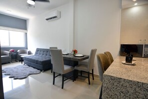 Classic Apartment, 1 Queen Bed with Sofa bed, Kitchen | Living area - CasMar - 4 (Puerto Vallarta)