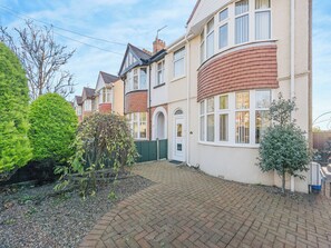 Exterior - 3 bedroom accommodation in Lowestoft (Lowestoft)