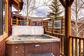 Bain à remous extérieur