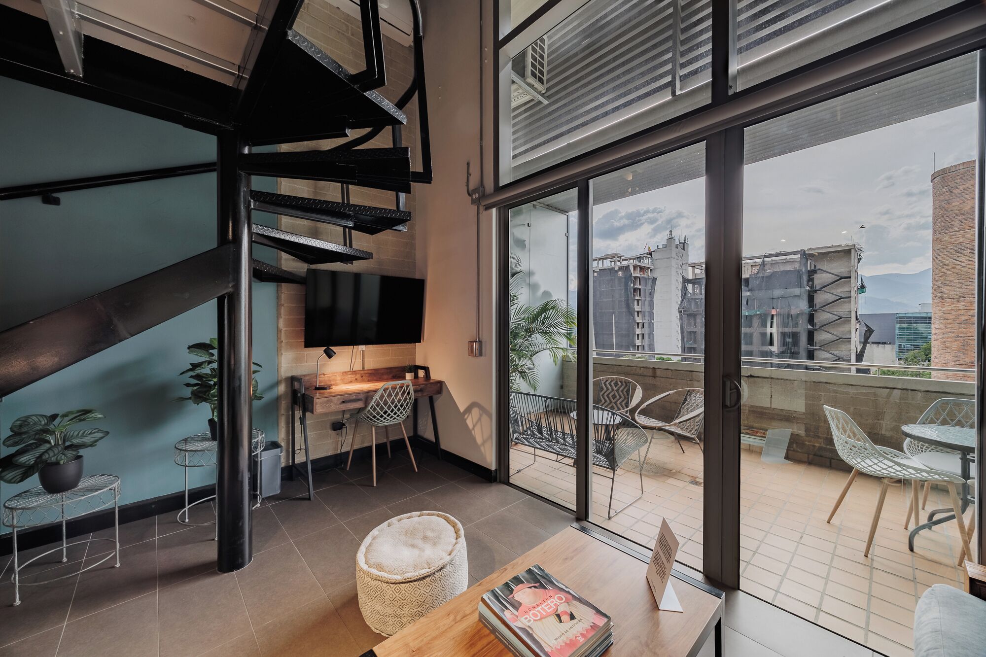 Basic Apartment | Living area