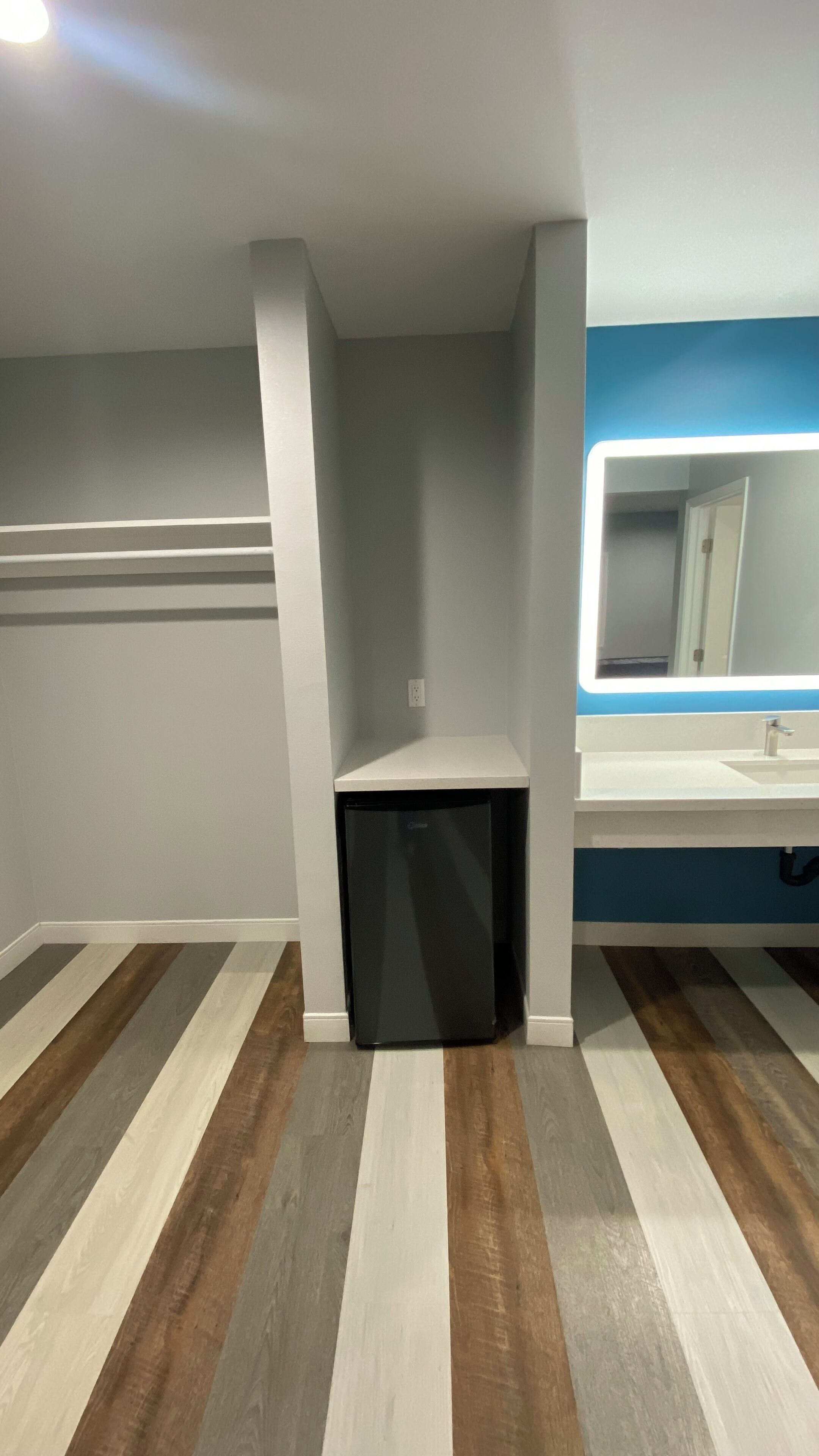 Basic Single Room | Free WiFi, bed sheets