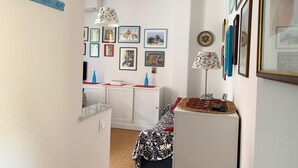 Interior - Paola Cosy Apartment with A/C near best beaches (Monterosso al Mare)