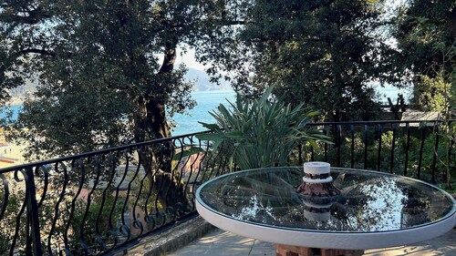 Casa Chiara with Terrace and Sea View