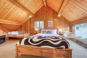3 camere, una scrivania, Wi-Fi gratuito, lenzuola