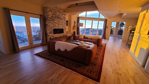 Wonderful Mountain home, 6min to Broadway