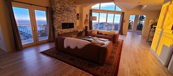 Wonderful Mountain home, 6min to Broadway