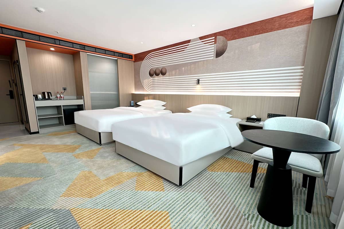 Business Room, Multiple Beds, Non Smoking
