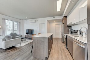 Interior - Condo Thimens - Ville St-Laurent (Montréal)