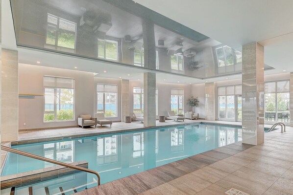 Pool - Condo Thimens - Ville St-Laurent (Montréal)