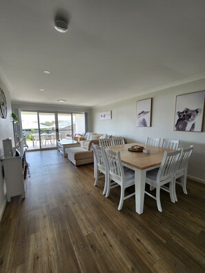 Interior - Coastal Seabreeze. Pet friendly 3 bdrm new duplex, close to beaches and shops. (Sussex Inlet)
