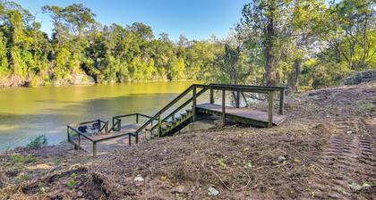 Riverfront Fishing: Home in Columbus w/ Grill