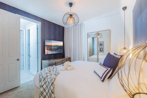 6 bedrooms, iron/ironing board, travel crib, WiFi