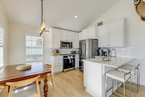 Fridge, microwave, stovetop, coffee/tea maker - 2 Mi to Beach + Fishing Pier: Gulf Coast Retreat (Port O'Connor)