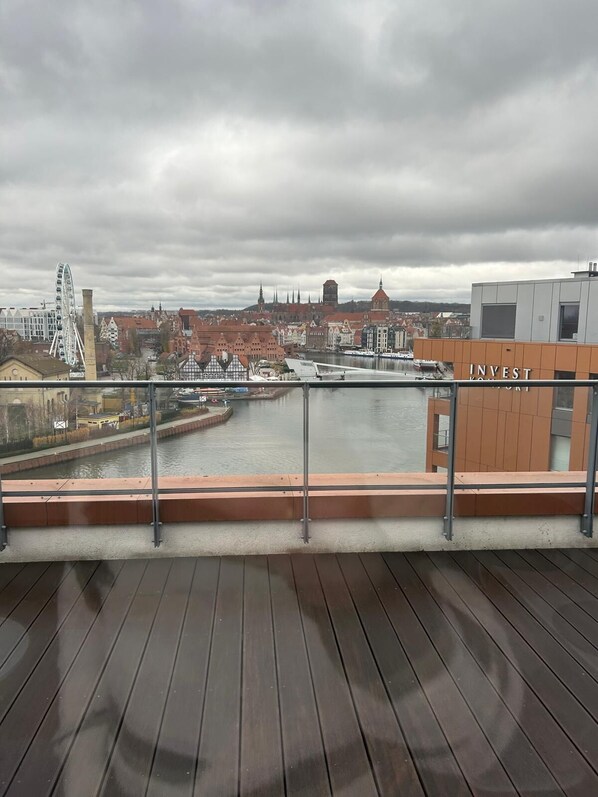 Comfort Apartment, River View | Terrace/patio