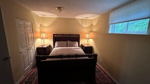 3 chambres, fer et planche à repasser, Wi-Fi, draps fournis