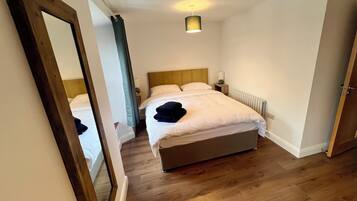 2 habitaciones, tabla de planchar con plancha y wifi gratis