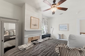 3 chambres, fer et planche à repasser, Wi-Fi gratuit, draps fournis